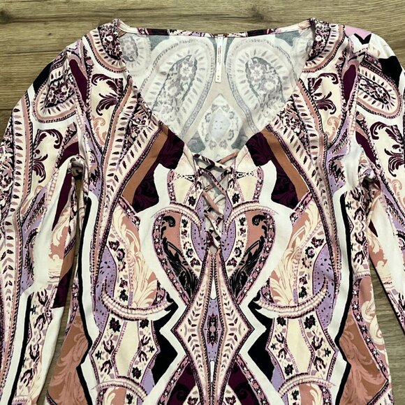 Women's Free People Pick A Place Bodysuit SZ Medium Purple Multi Print Lace Up - Picture 2 of 12